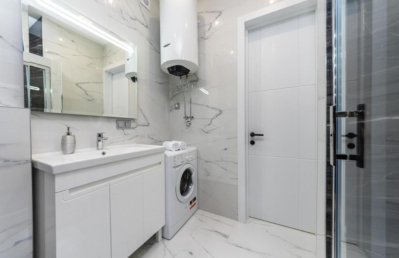 Fashionable Apartments. Smartplaza Metro Minskaya. Obolon *