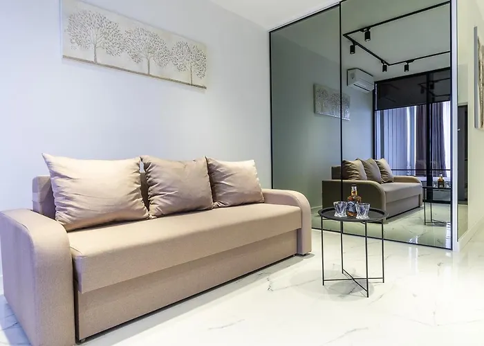 Fashionable Apartments. Smartplaza Metro Minskaya. Obolon