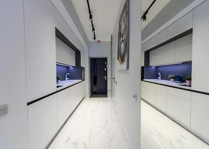 Fashionable Apartments. Smartplaza Metro Minskaya. Obolon
