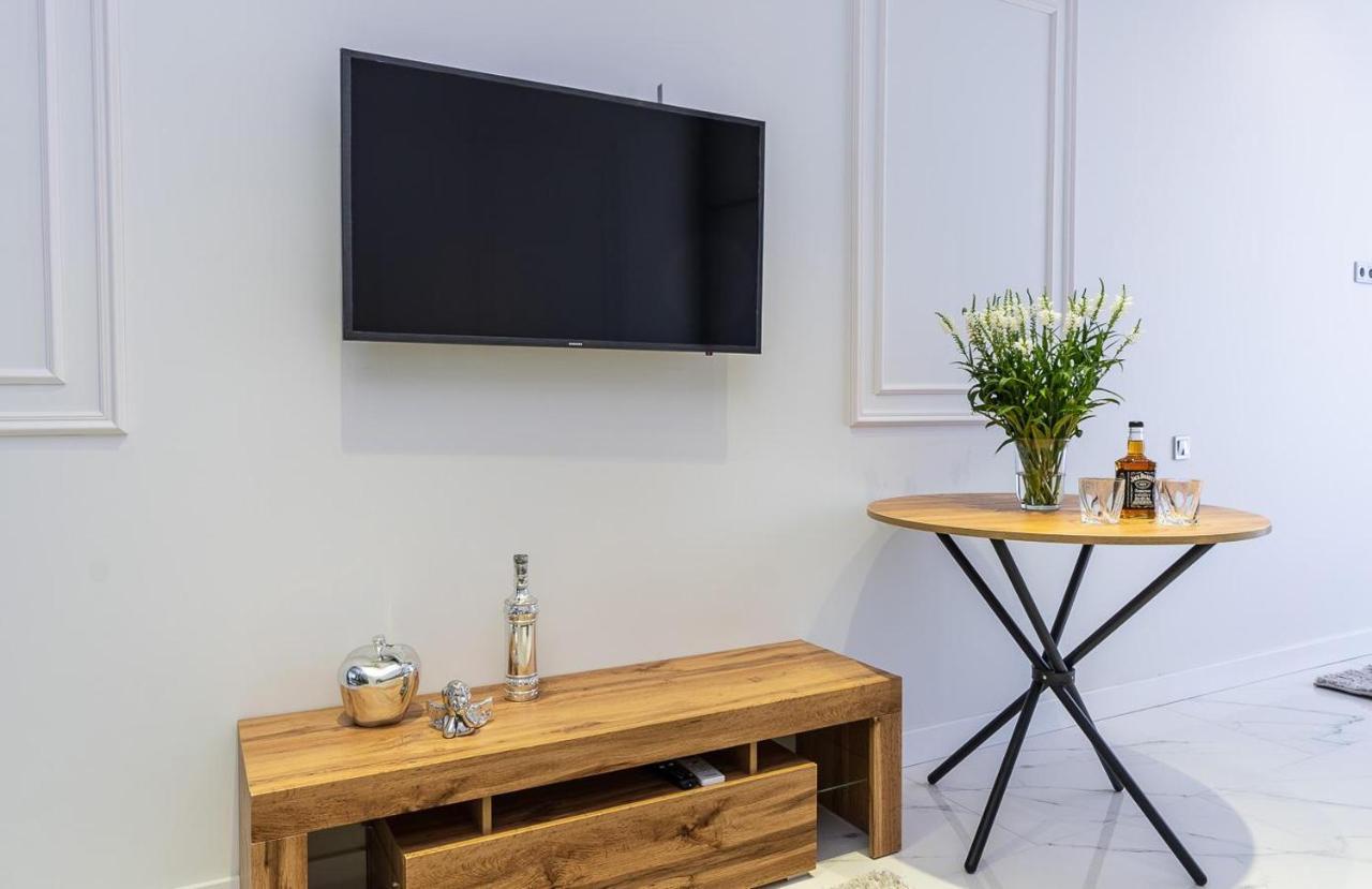 Fashionable Apartments. Smartplaza Metro Minskaya. Obolon Kyiv